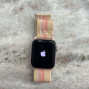 Apple Watch 9 45 mm pink GPS + Cellular